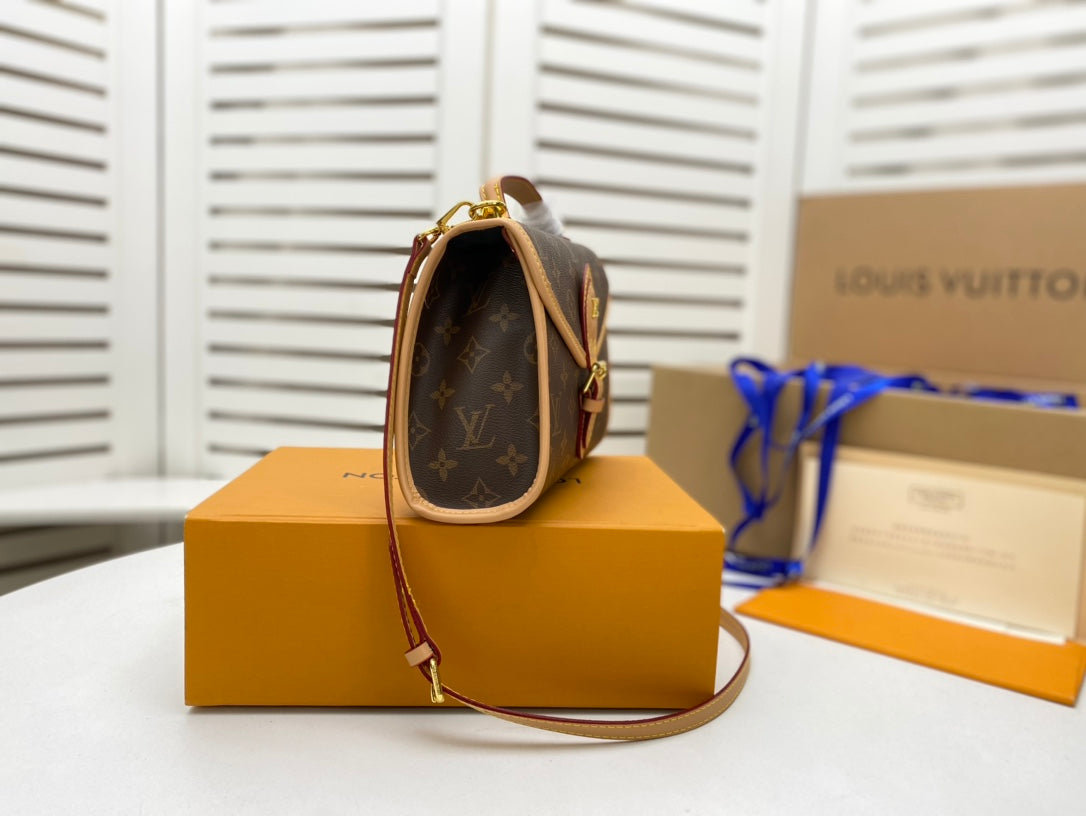 Retro Trend Bel Bag