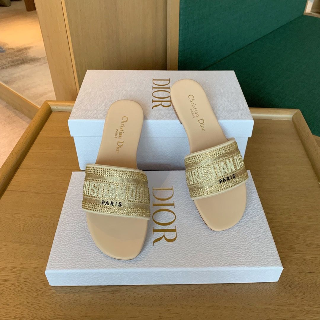 Fashionable and versatile letter sandals PD042508