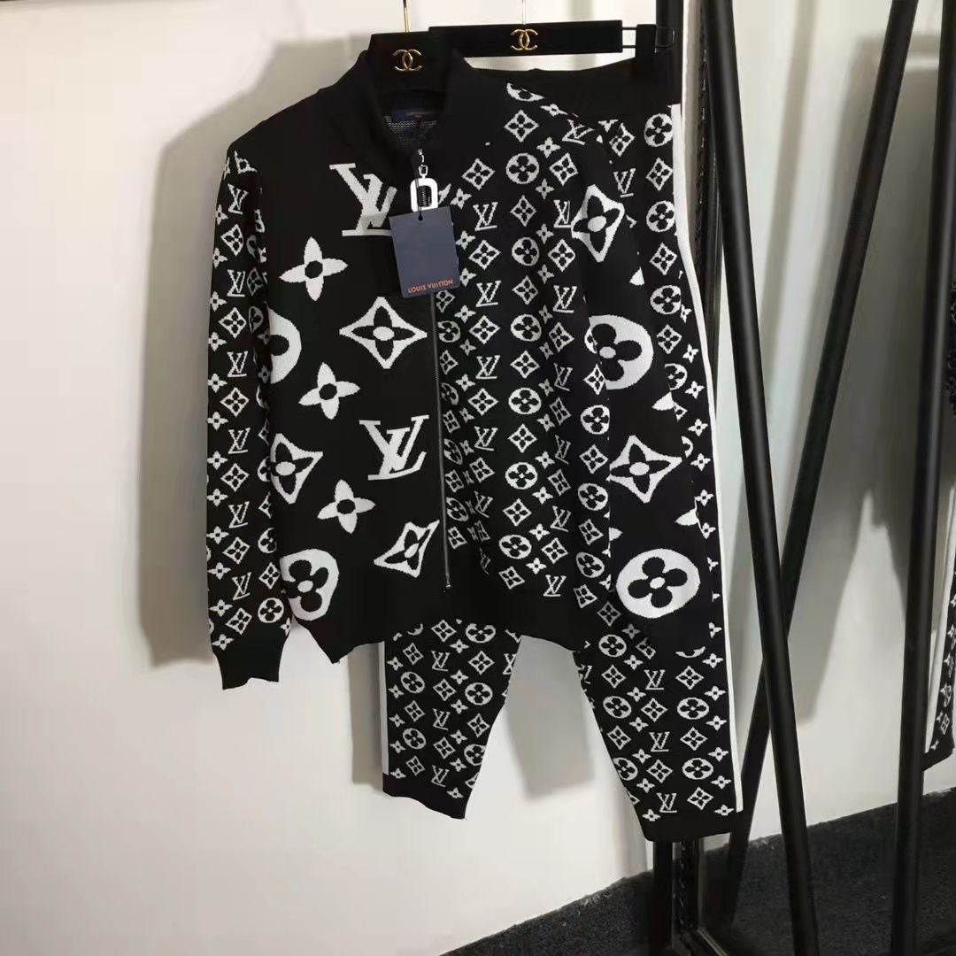 New fashion knitted casual cardigan hooded letter top + knitted pencil pants two-piece suit S013