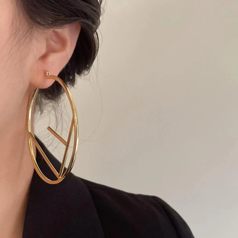 Personality Big Circle Letter Earrings 1024041833