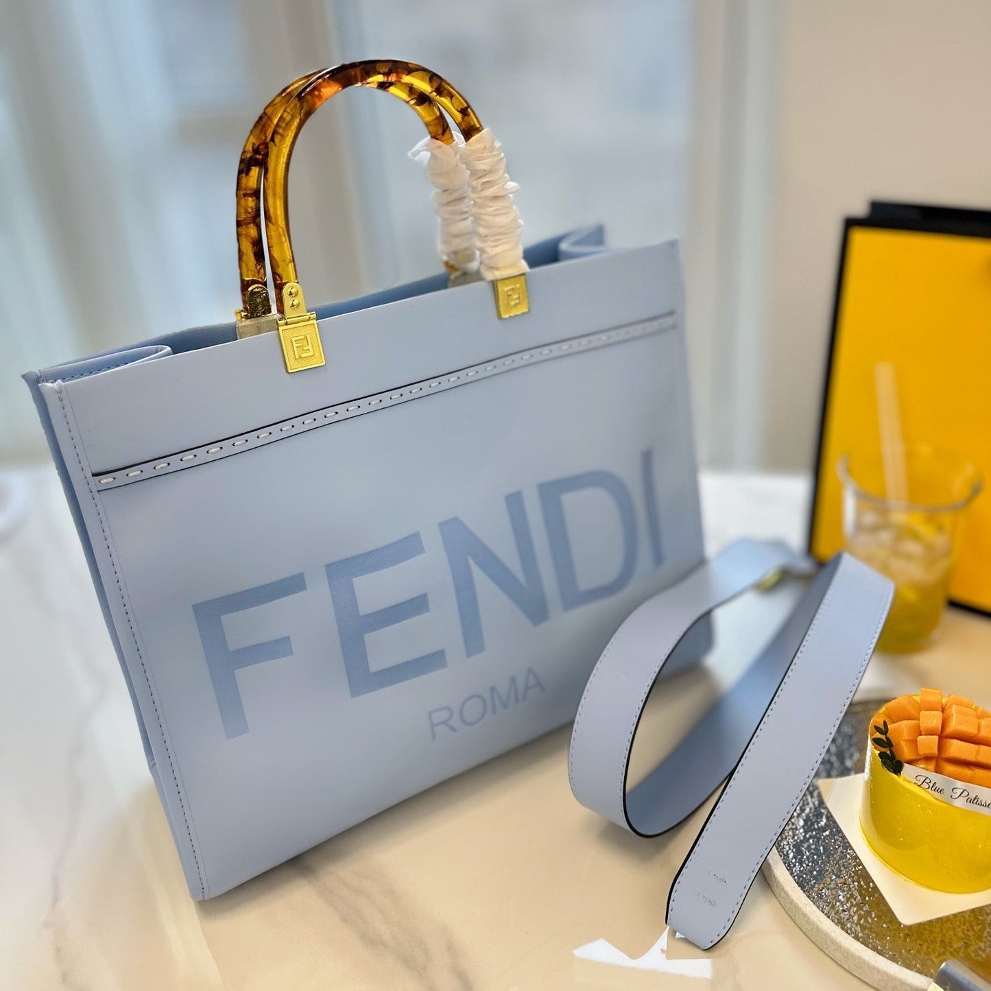 Peekaboo shopping bag XC0123071823