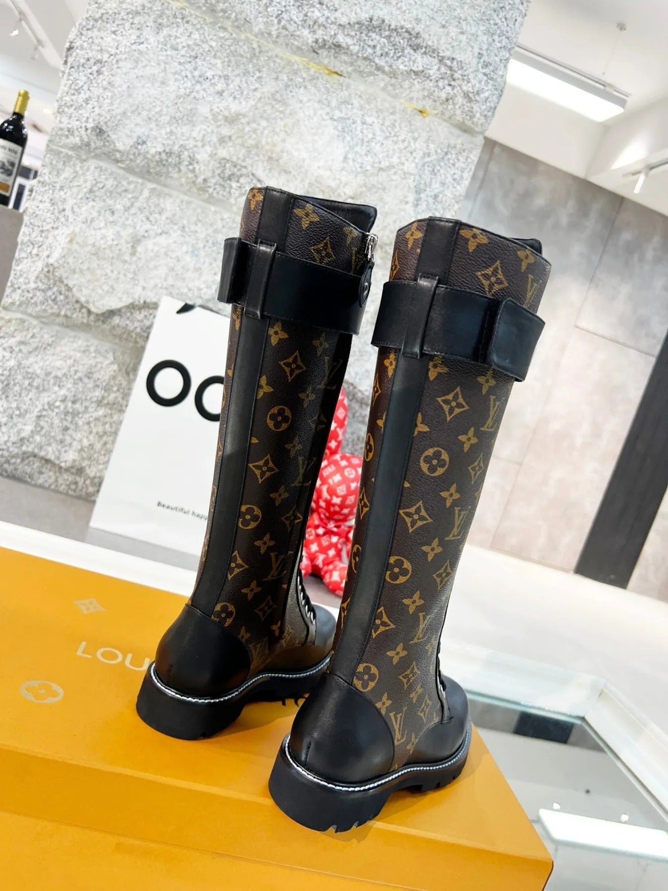 Martin boots women's new genuine leather long boots flat bottom side zipper letter strap niche simple fashion all-match single boots 0425032801