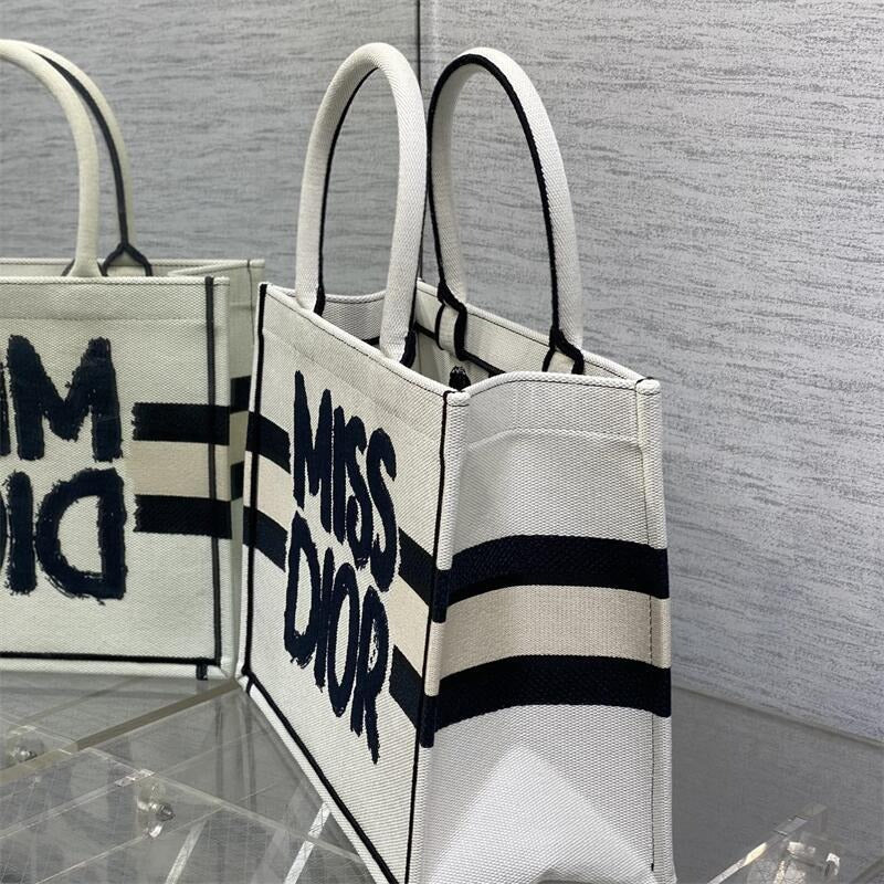 DOR Medium Book Tote Bag for Lady 0424090207