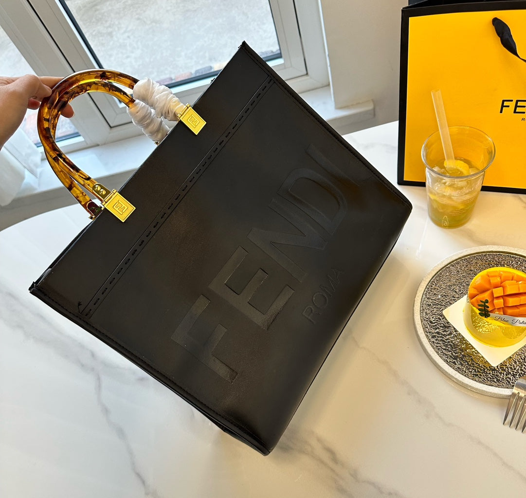Peekaboo shopping bag XC0123071823