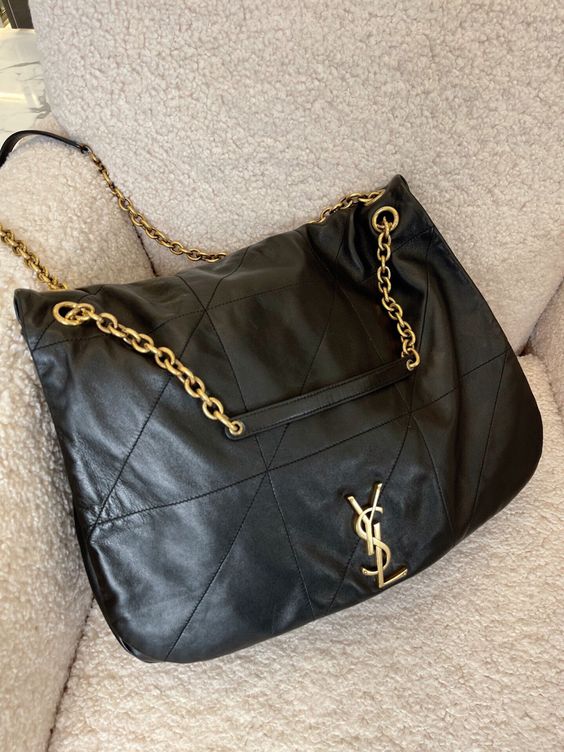 Saint Laurent Jamie Leather Shoulder Bag 0424031809
