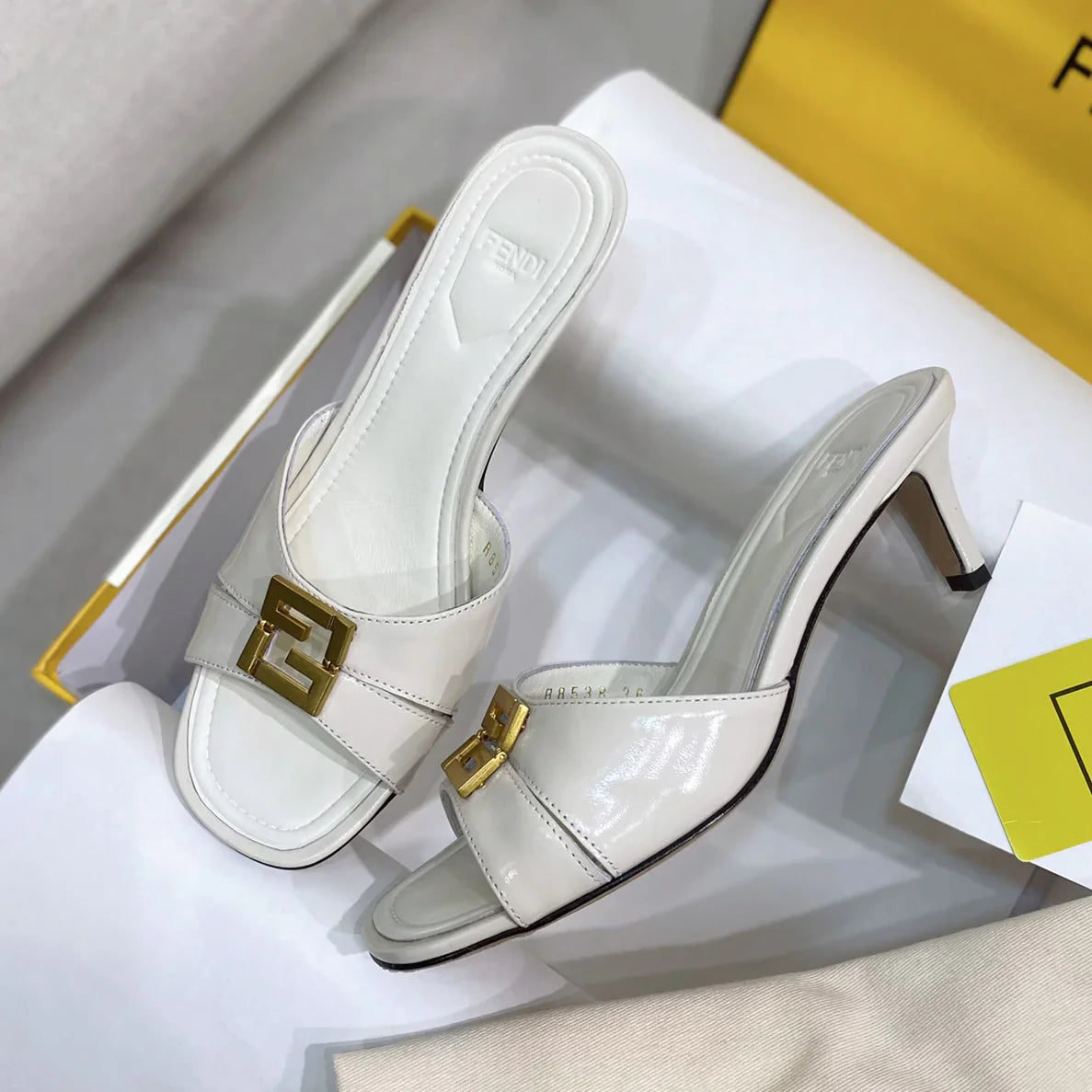 FD Square Toe Mid Heel Sandals 1025040206