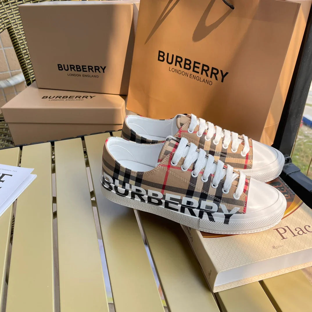 New versatile retro casual sneakers 1024042210