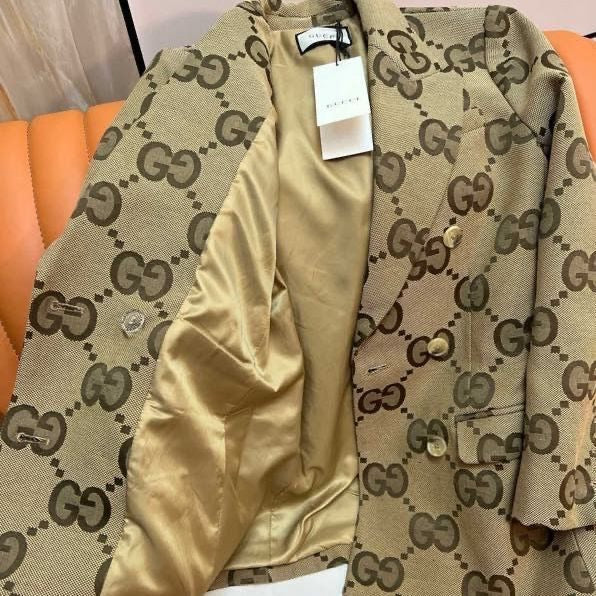 23 New G jacquard large letter suit