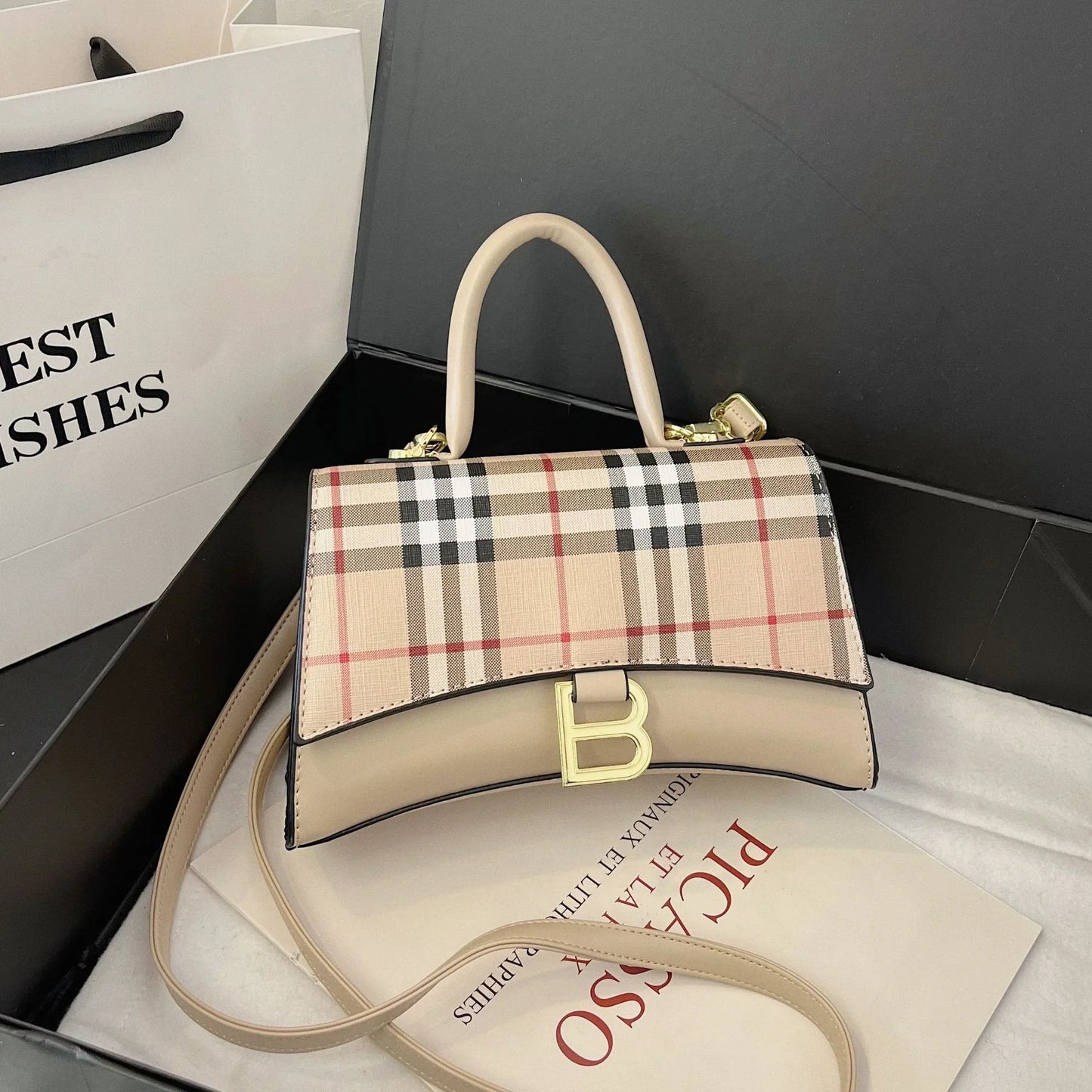 Retro Small Square Bag New High-end Sense Shoulder Bag 1024041615