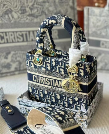 Fashion retro handbag PD10061422