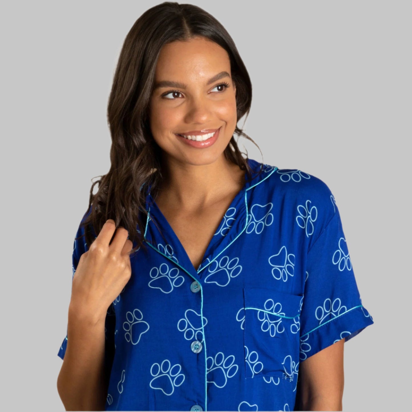 Outlined Paw Prints Pajama Shorts Set