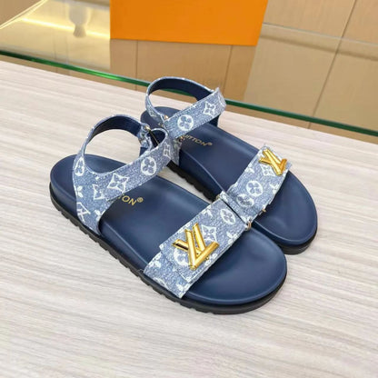 New V logo 5 colors printed sandals fashion casual beach sandals XC04051806