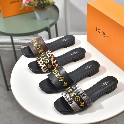 New V logo sandals XC16060502