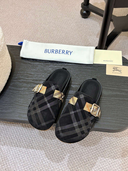 Women Check Suede Urchin Clogs XC0425080503