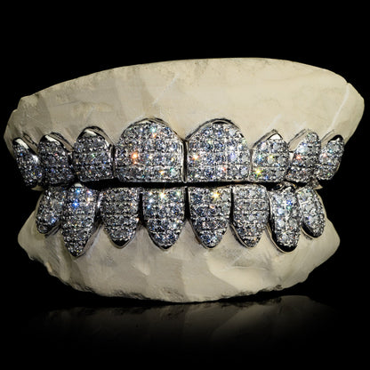 Iced VVS Moissanite Grillz (Straight Setting)