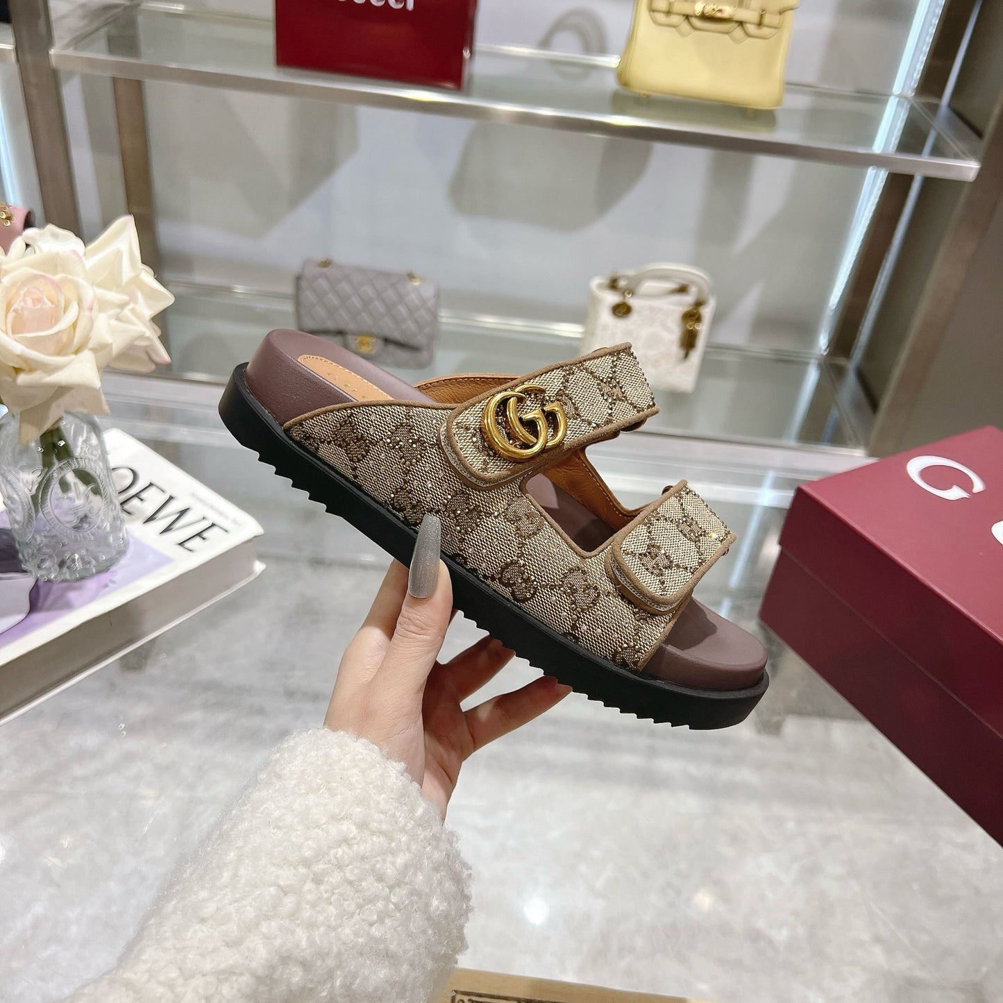 25 Ladies New Star Diamond Fashion Sandals PD0425031411