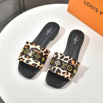New V logo sandals XC16060502