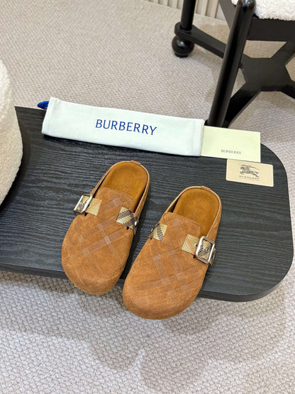 Women Check Suede Urchin Clogs XC0425080503