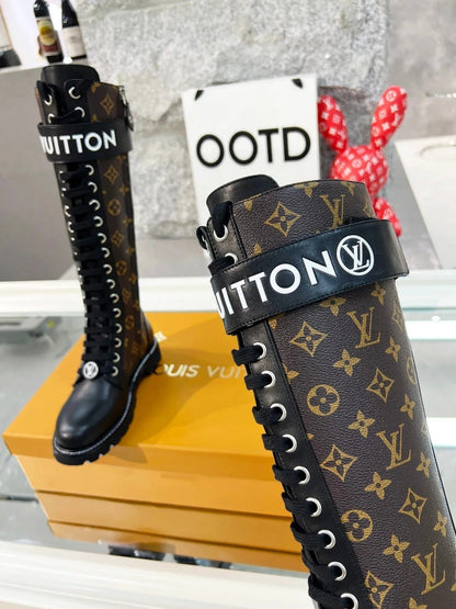 Martin boots women's new genuine leather long boots flat bottom side zipper letter strap niche simple fashion all-match single boots 0425032801