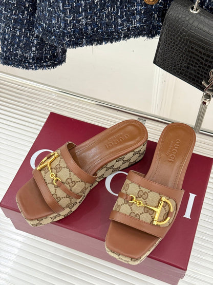 25 ladies metal buckle double material thick-soled slippers XC0425050603