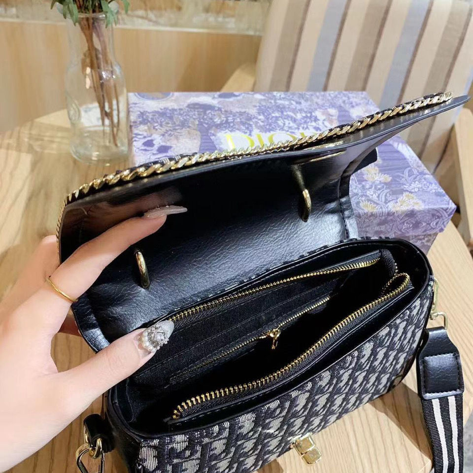 New Fashion D Logo Women's Bags