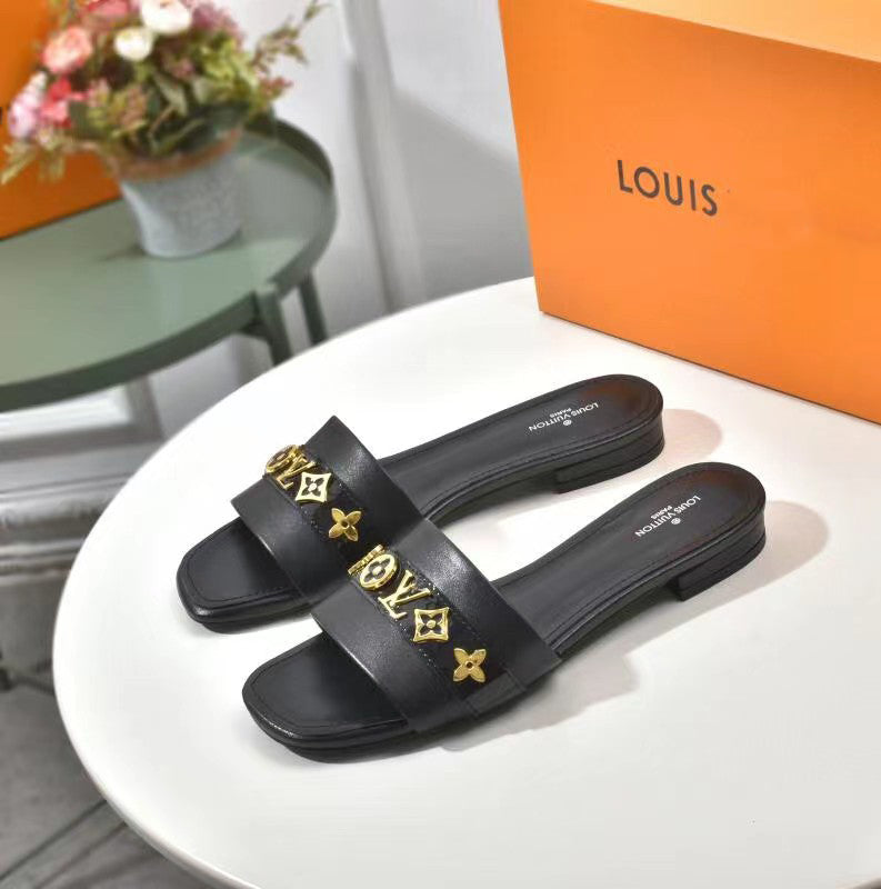 New V logo sandals XC16060502