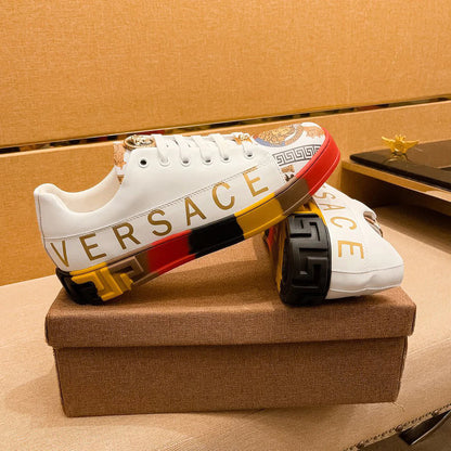 New fashionable and versatile sneakers 1025062704