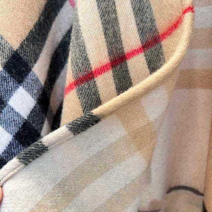 Matching cashmere cape scaft 1025012218