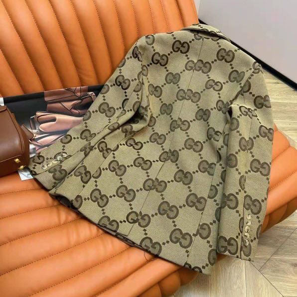 23 New G jacquard large letter suit