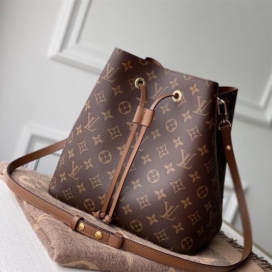 VL Monogram Neonoe Bucket Bag 0424092701