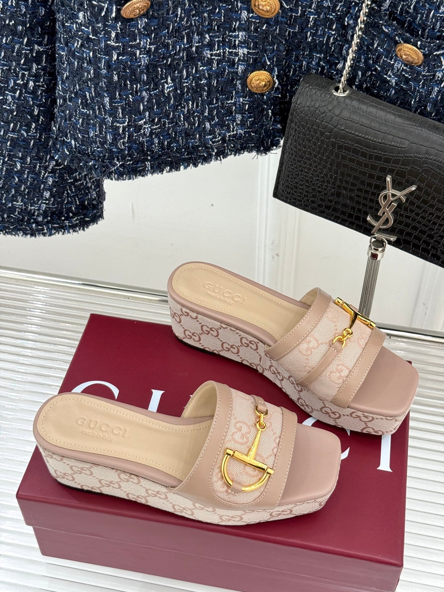 25 ladies metal buckle double material thick-soled slippers XC0425050603