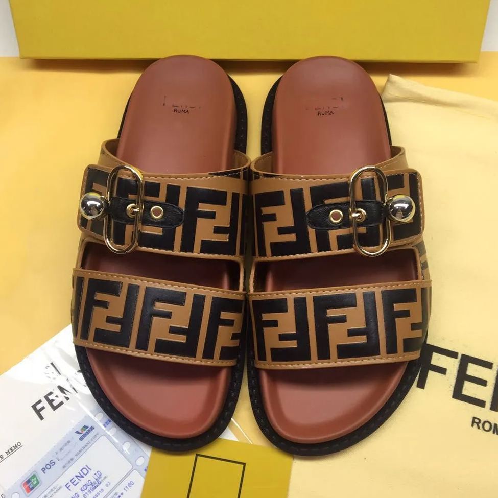 23 New Fashion Casual New Style Comfortable Slipers F032101
