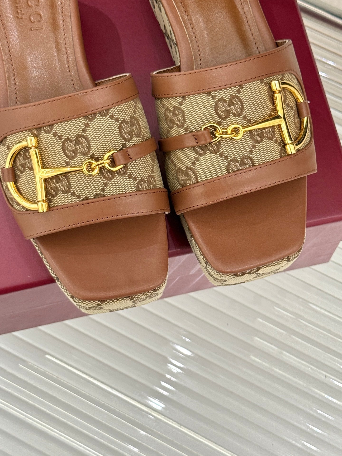 25 ladies metal buckle double material thick-soled slippers XC0425050603