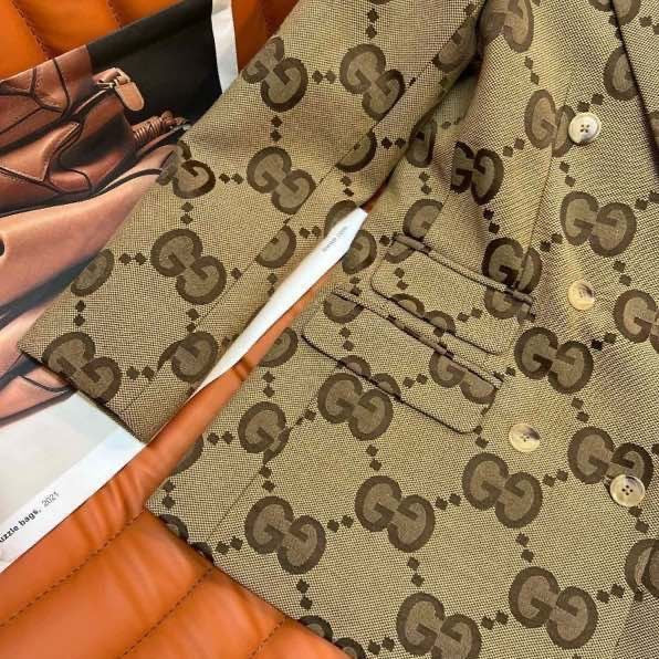 23 New G jacquard large letter suit
