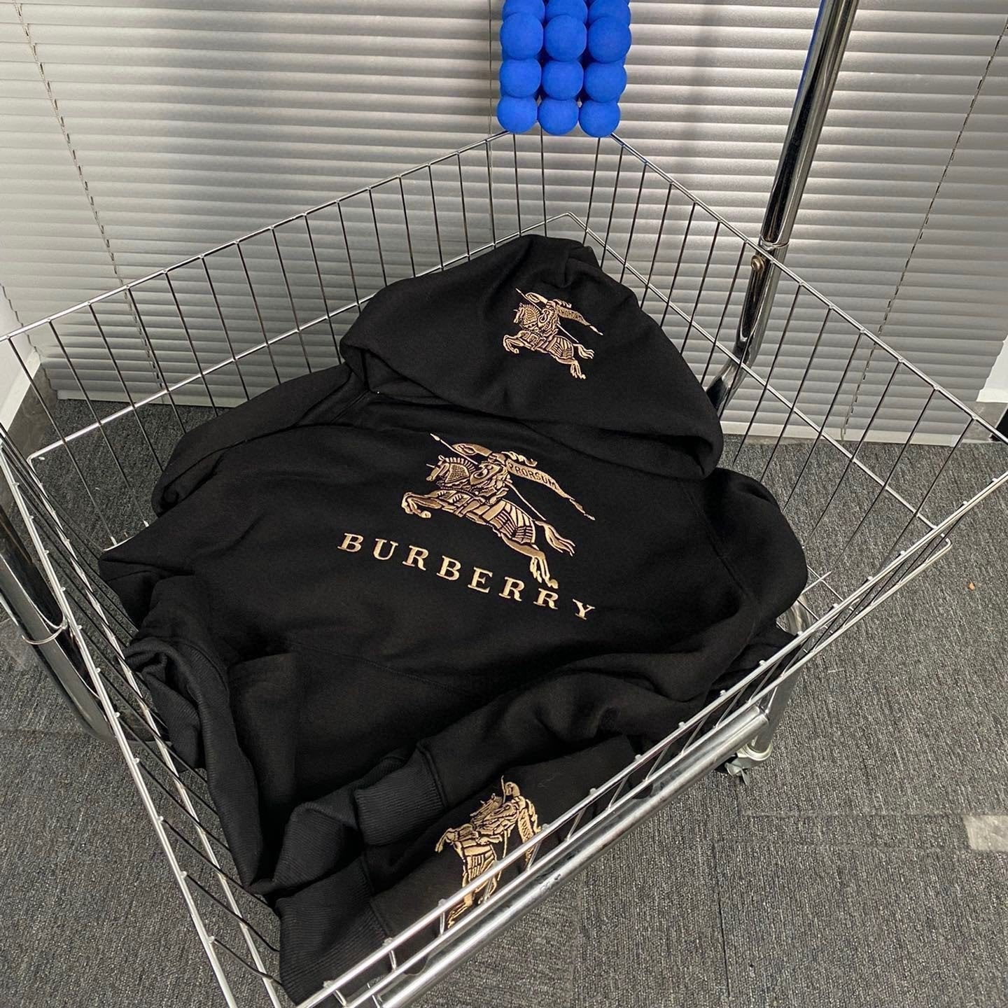 War Horse Classic Embroidered Fleece Sweatshirt 0823121501