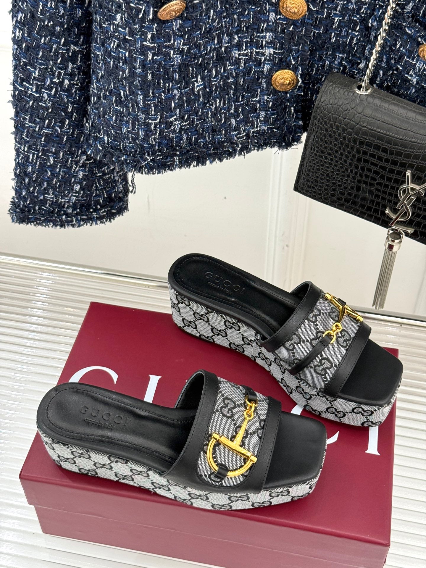 25 ladies metal buckle double material thick-soled slippers XC0425050603