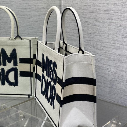 DOR Medium Book Tote Bag for Lady 0424090207