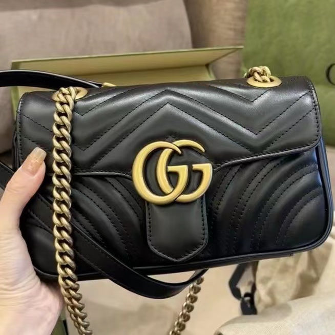 2023 Top Genuine Leather Metal Chain Square Shape Heart Messenger Shoulder Bag