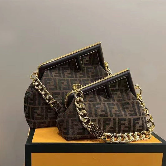 New clip bag solid color Messenger women's bag all-match chain handbag iron mouth one-shoulder retro cloud bag