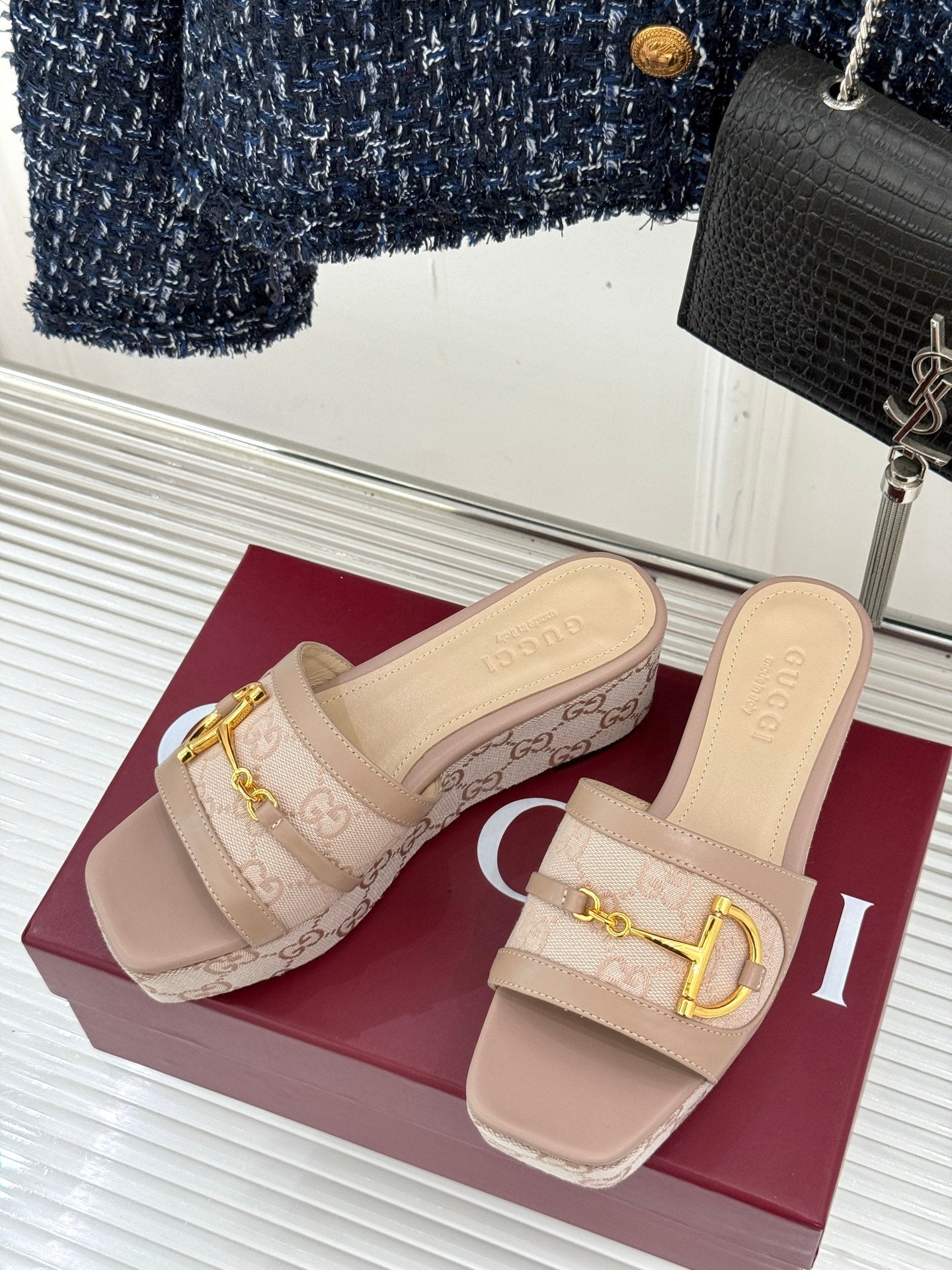 25 ladies metal buckle double material thick-soled slippers XC0425050603