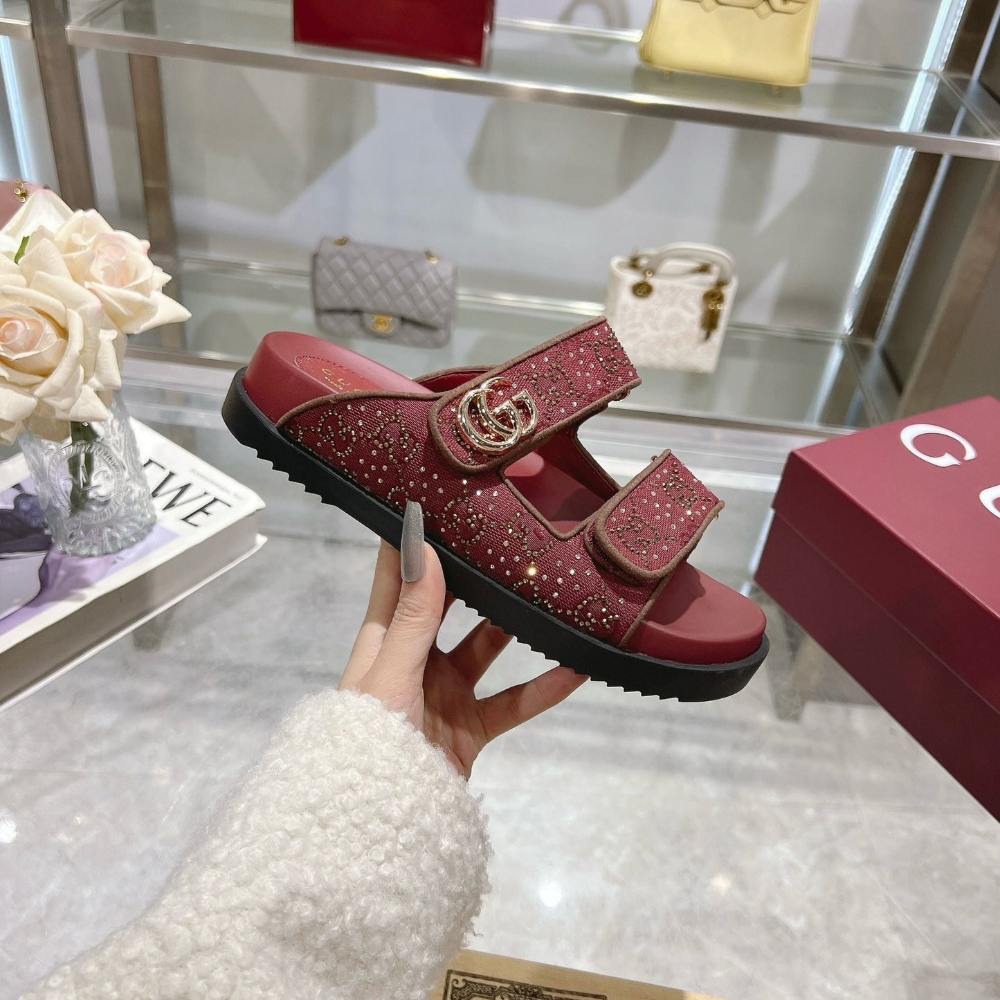 25 Ladies New Star Diamond Fashion Sandals PD0425031411