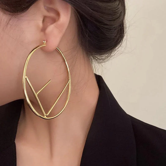Personality Big Circle Letter Earrings 1024041833
