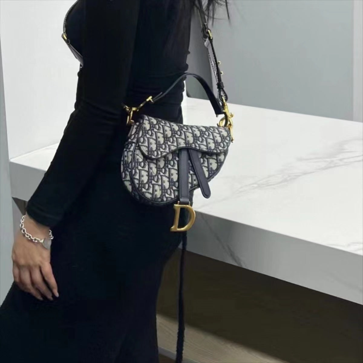 23 D Saddle bag embroidered crossbody shoulder bag women's bag classic presbyopic canvas clutch retro bag PD0423102502