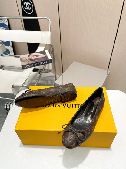 Classic logo bow embossed shallow flat shoes XC0424052815