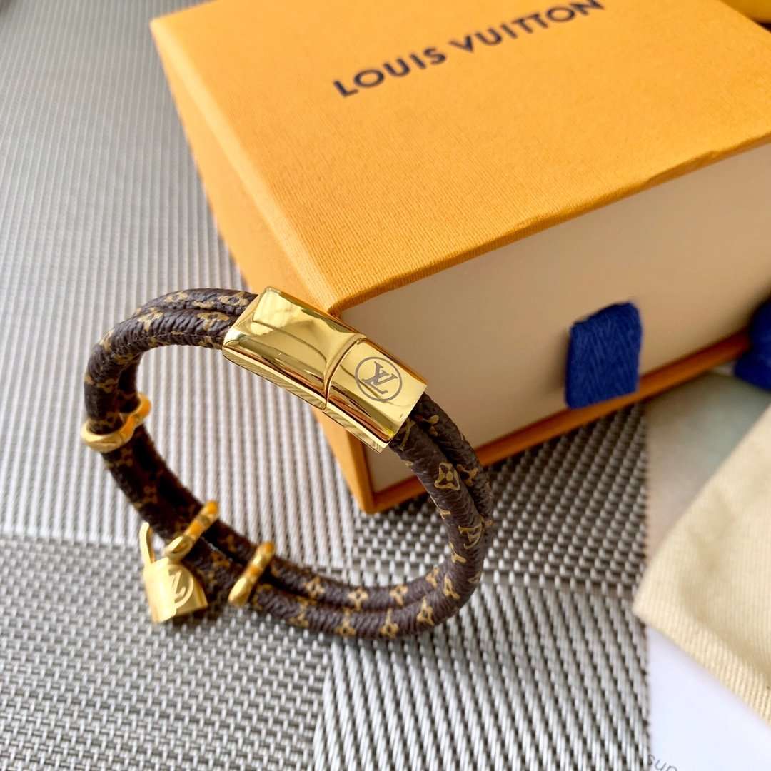 V New Fashion Bracelets 0425022403
