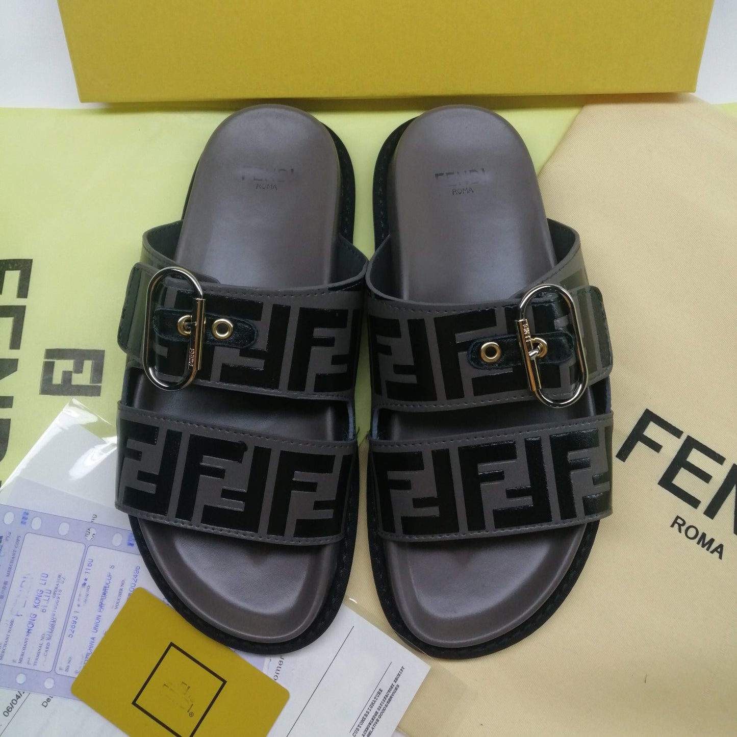 23 New Fashion Casual New Style Comfortable Slipers F032101