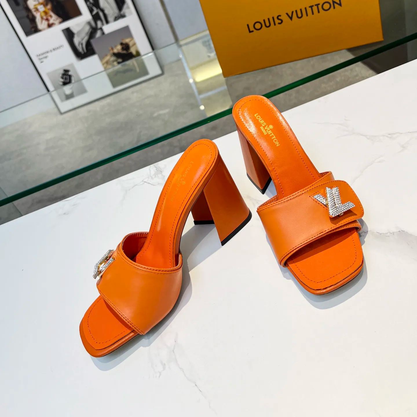 2023 spring and summer new heavy recommended all-match retro European high-heeled sandals slippers XC04062002
