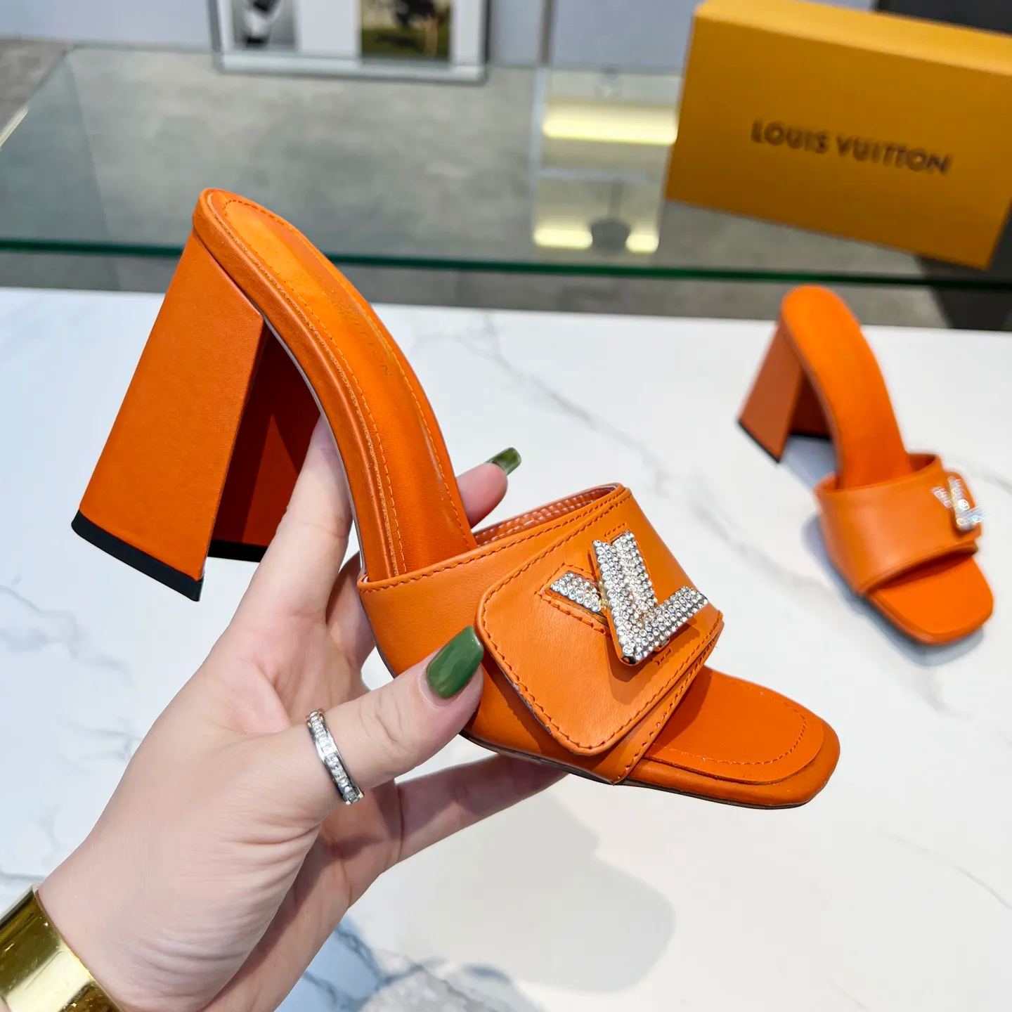2023 spring and summer new heavy recommended all-match retro European high-heeled sandals slippers XC04062002