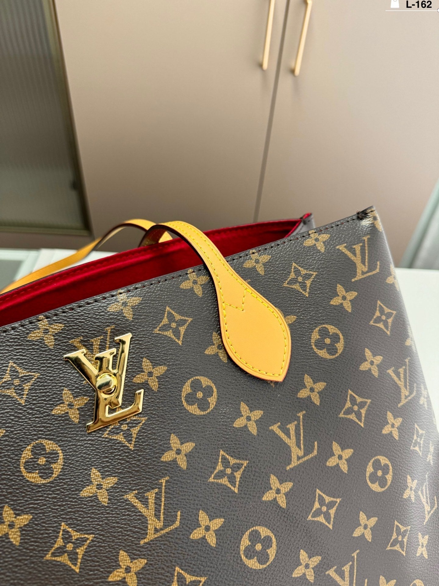 VL New Fashion Tote Bag 0424121014