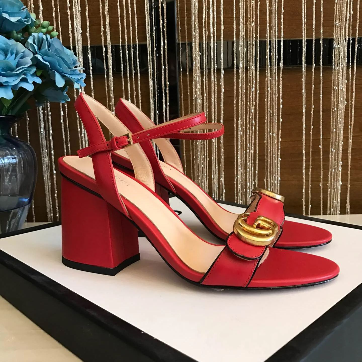 New Fashion Versatile Ladies Fashion Sandals(4 colors) XC0403245